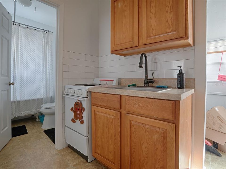 For Sale: $939,800 (13 beds, 0 baths, 5203 Square Feet)