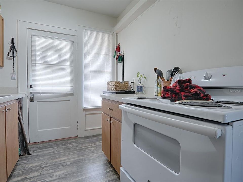 For Sale: $939,800 (13 beds, 0 baths, 5203 Square Feet)