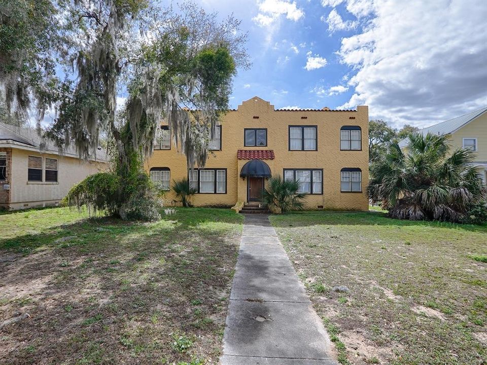 For Sale: $939,800 (13 beds, 0 baths, 5203 Square Feet)