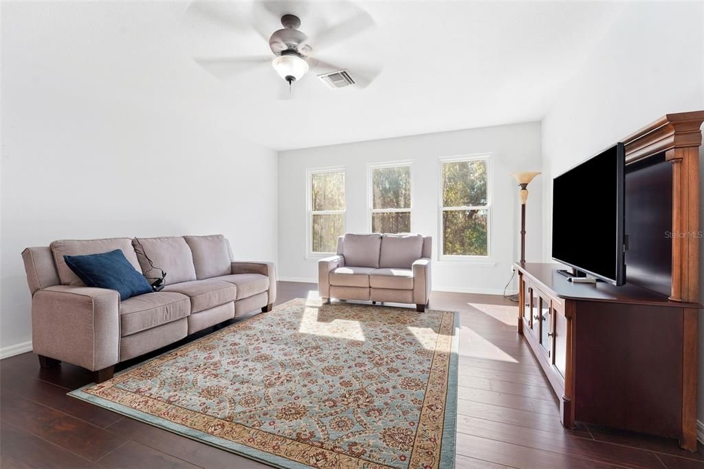 For Sale: $699,999 (3 beds, 4 baths, 3439 Square Feet)