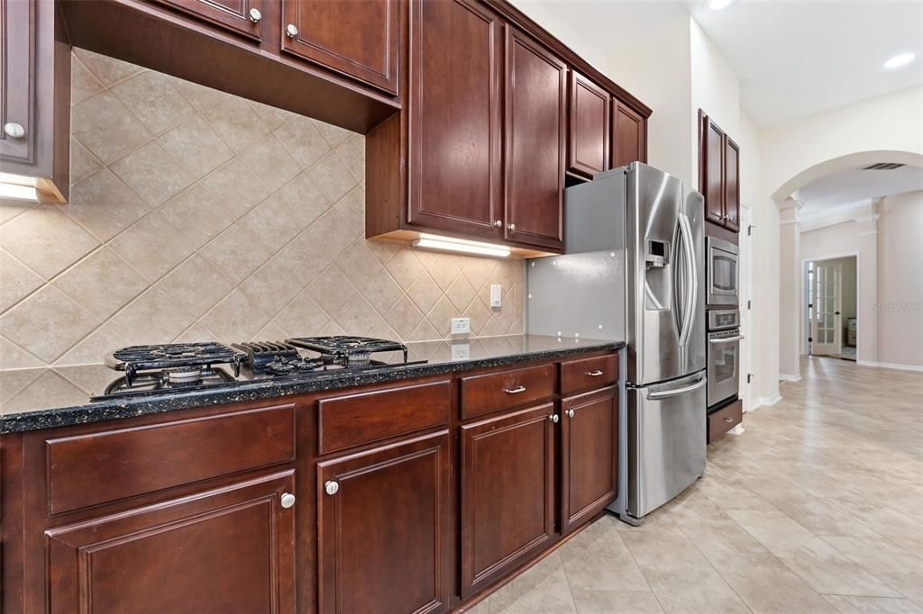 For Sale: $699,999 (3 beds, 4 baths, 3439 Square Feet)