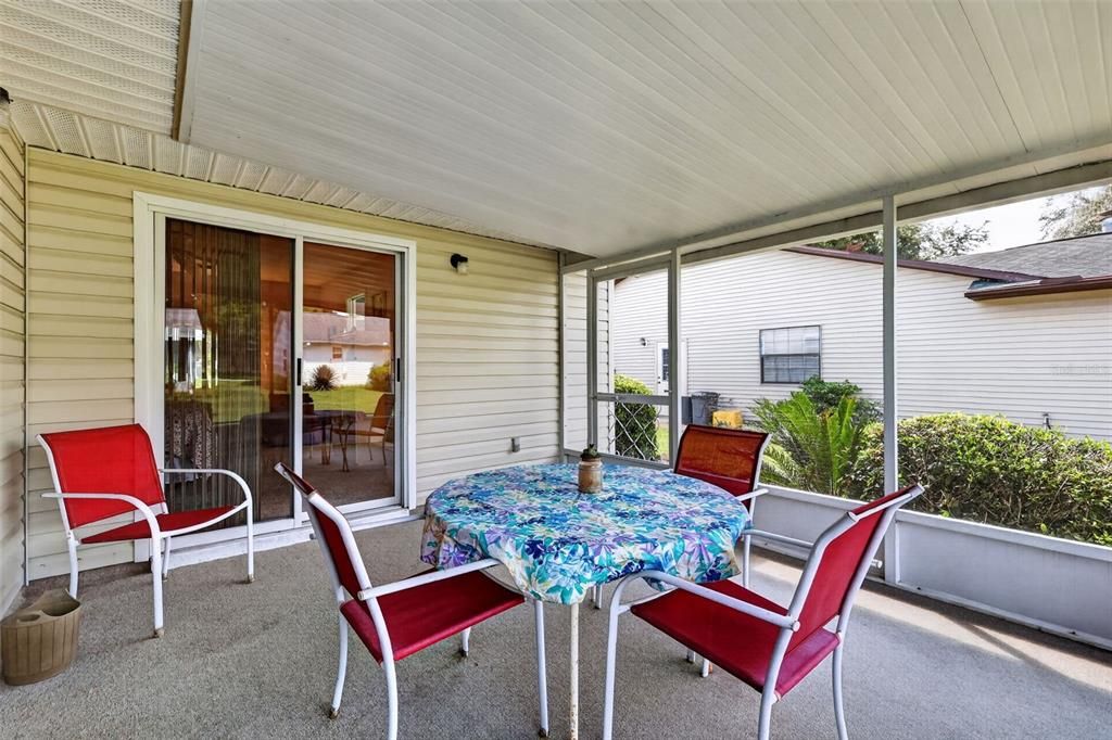 For Sale: $229,900 (2 beds, 2 baths, 1686 Square Feet)