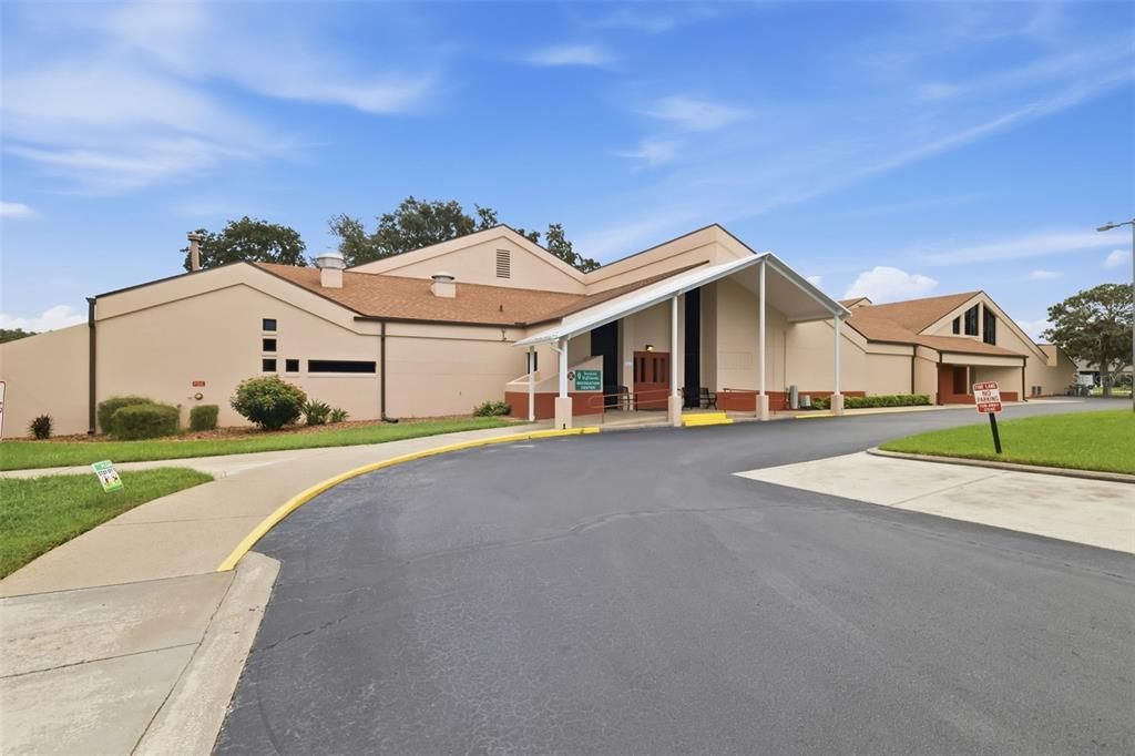 For Sale: $229,900 (2 beds, 2 baths, 1686 Square Feet)