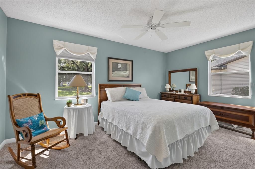 For Sale: $229,900 (2 beds, 2 baths, 1686 Square Feet)