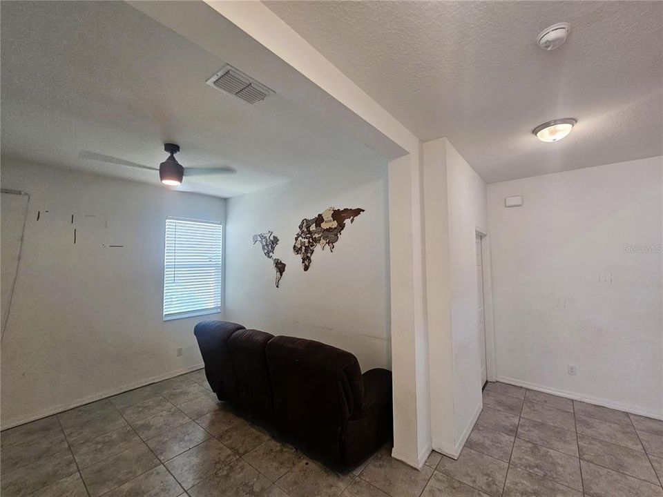 For Rent: $2,650 (3 beds, 2 baths, 2291 Square Feet)