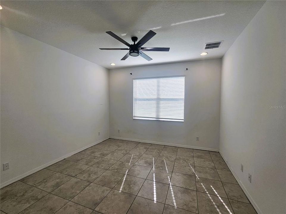 For Rent: $2,650 (3 beds, 2 baths, 2291 Square Feet)