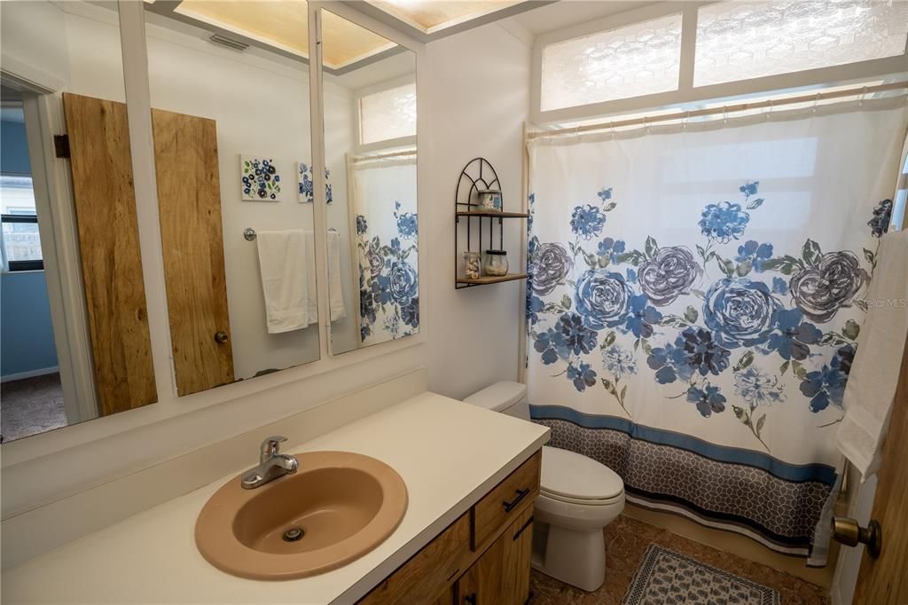 En Venta: $349,900 (2 camas, 1 baños, 1318 Pies cuadrados)