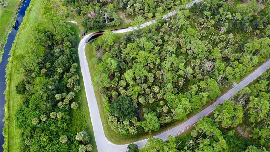 На продажу: $55,000 (0.51 acres)