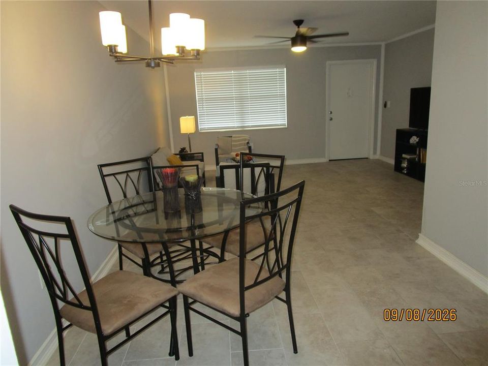 For Sale: $95,000 (2 beds, 1 baths, 870 Square Feet)