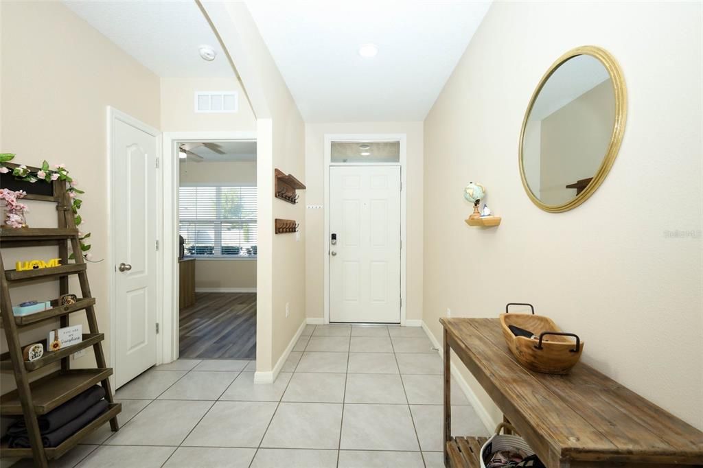 For Sale: $325,000 (3 beds, 2 baths, 1690 Square Feet)