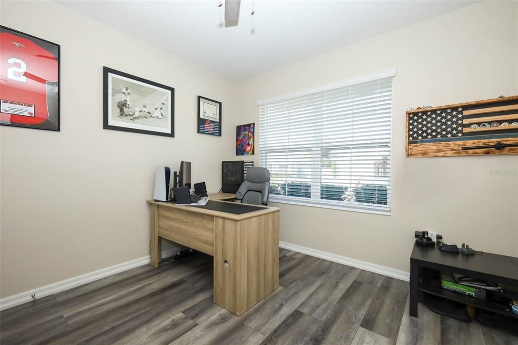 For Sale: $325,000 (3 beds, 2 baths, 1690 Square Feet)