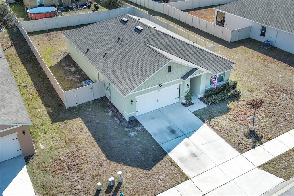 For Sale: $325,000 (3 beds, 2 baths, 1690 Square Feet)