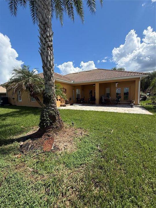 For Rent: $3,000 (4 beds, 2 baths, 2034 Square Feet)