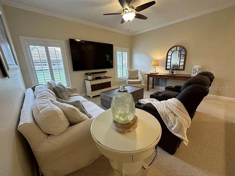 For Rent: $3,000 (4 beds, 2 baths, 2034 Square Feet)