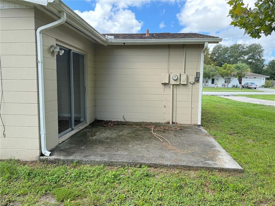 For Sale: $182,850 (2 beds, 2 baths, 1195 Square Feet)