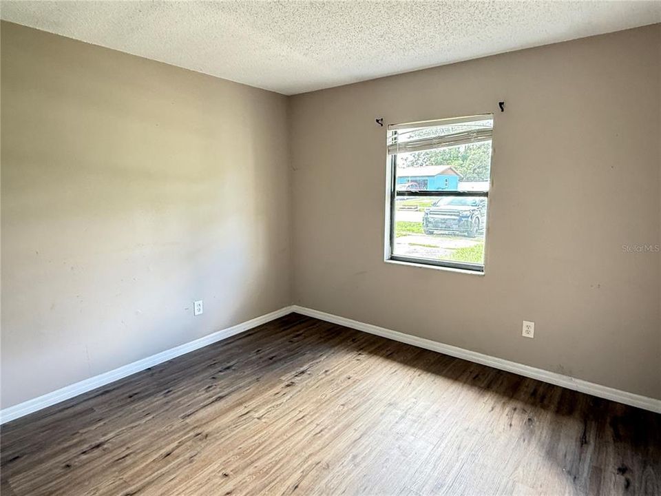 For Sale: $182,850 (2 beds, 2 baths, 1195 Square Feet)