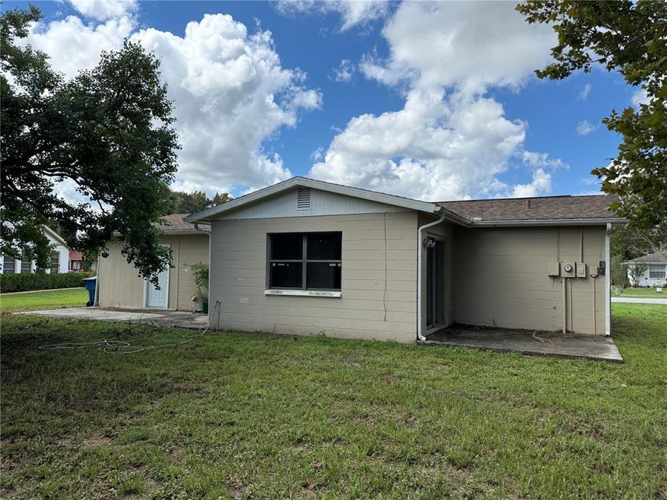 For Sale: $182,850 (2 beds, 2 baths, 1195 Square Feet)