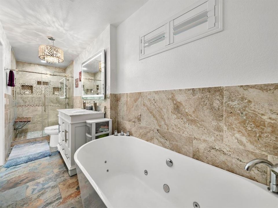 For Sale: $395,000 (3 beds, 2 baths, 2078 Square Feet)