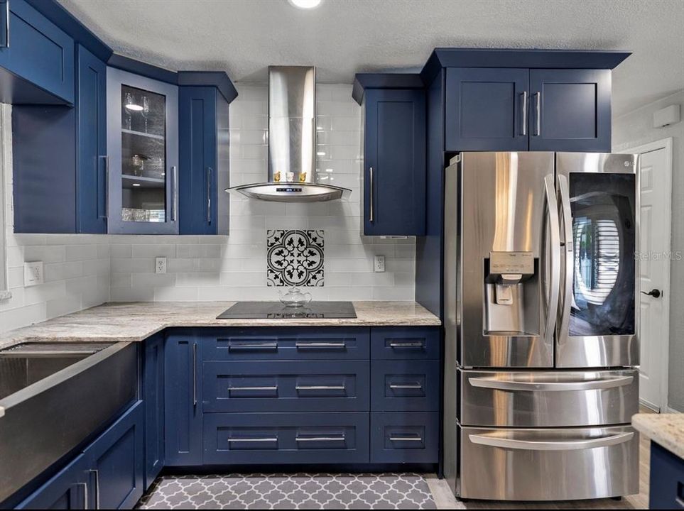 For Sale: $395,000 (3 beds, 2 baths, 2078 Square Feet)