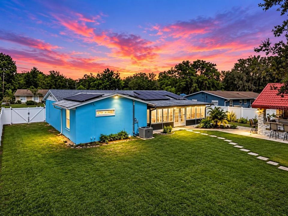 For Sale: $395,000 (3 beds, 2 baths, 2078 Square Feet)