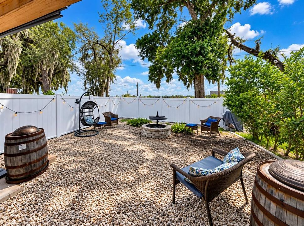 For Sale: $395,000 (3 beds, 2 baths, 2078 Square Feet)