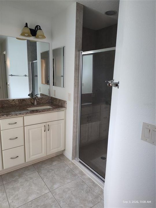 For Rent: $1,800 (3 beds, 2 baths, 1392 Square Feet)