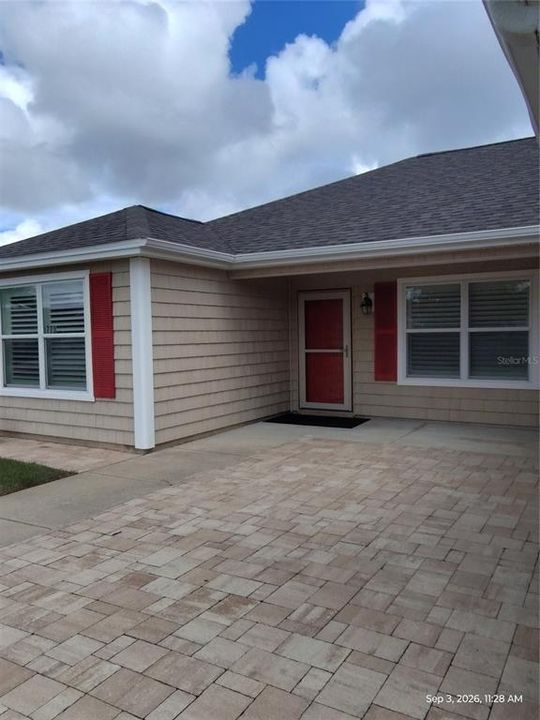 For Rent: $1,800 (3 beds, 2 baths, 1392 Square Feet)
