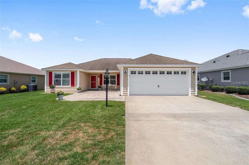 For Rent: $1,800 (3 beds, 2 baths, 1392 Square Feet)