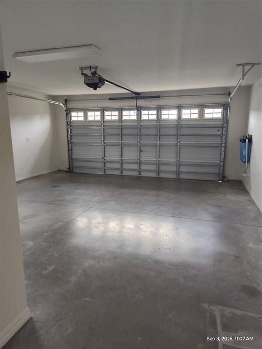 For Rent: $1,800 (3 beds, 2 baths, 1392 Square Feet)