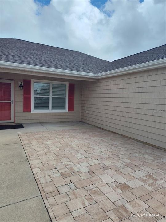 For Rent: $1,800 (3 beds, 2 baths, 1392 Square Feet)