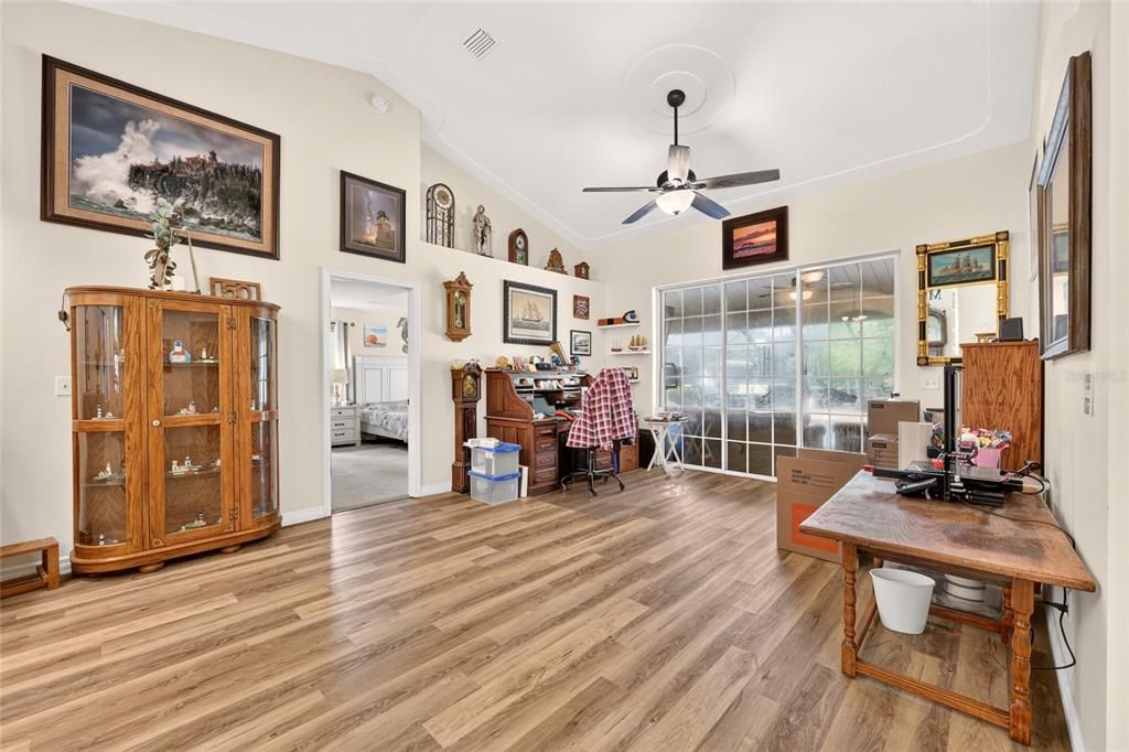 En Venta: $679,900 (3 camas, 2 baños, 2551 Pies cuadrados)