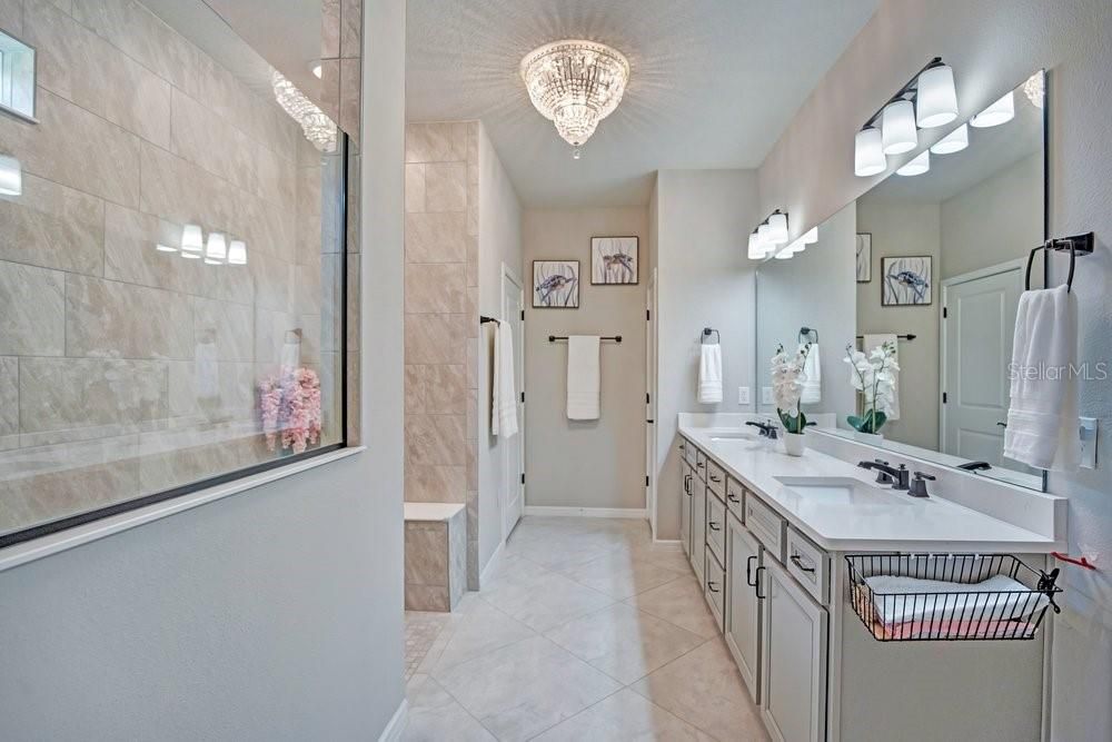 For Sale: $1,050,000 (4 beds, 4 baths, 3559 Square Feet)