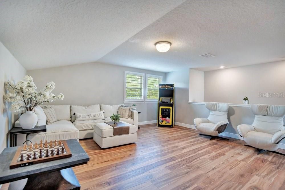For Sale: $1,050,000 (4 beds, 4 baths, 3559 Square Feet)