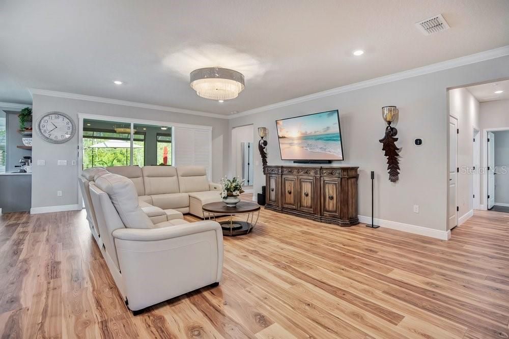 For Sale: $1,050,000 (4 beds, 4 baths, 3559 Square Feet)