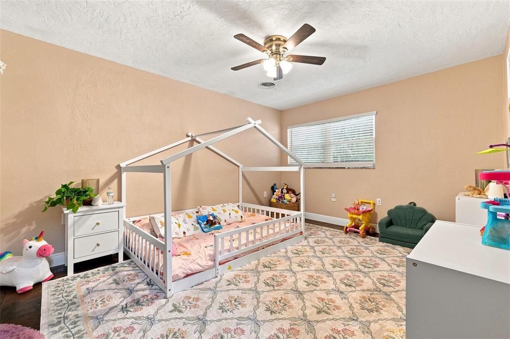 Active With Contract: $334,900 (4 beds, 2 baths, 2266 Square Feet)
