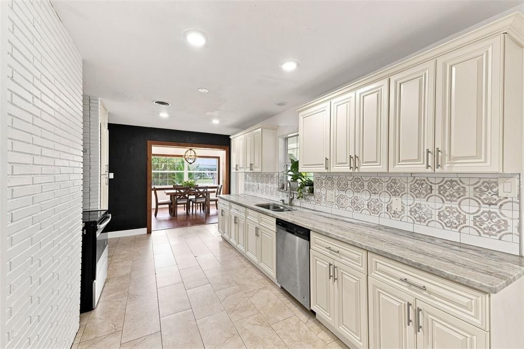 Active With Contract: $334,900 (4 beds, 2 baths, 2266 Square Feet)