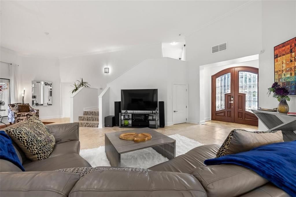 For Sale: $3,250,000 (7 beds, 6 baths, 7269 Square Feet)