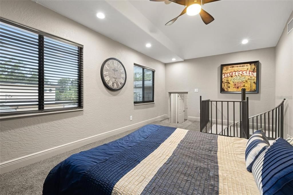 For Sale: $3,250,000 (7 beds, 6 baths, 7269 Square Feet)