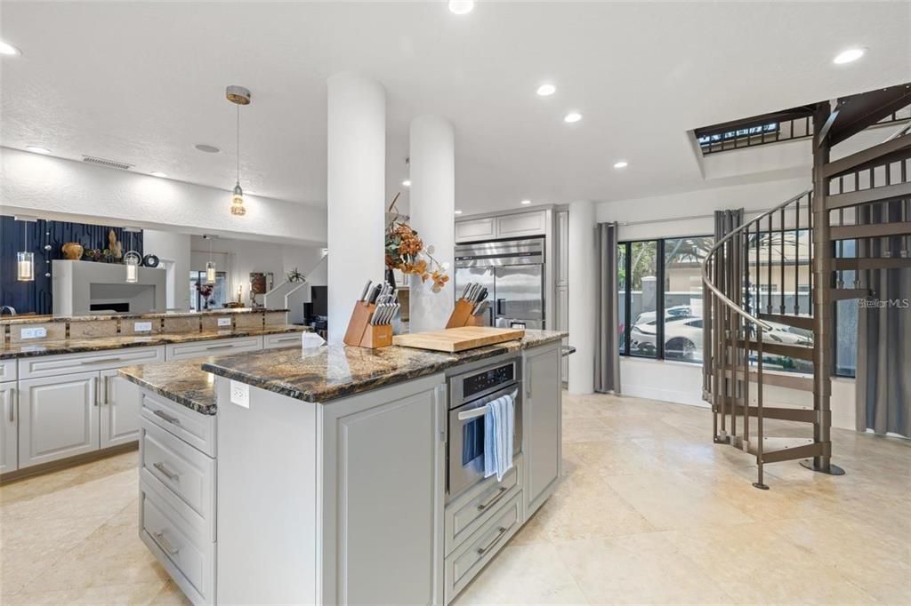 For Sale: $3,250,000 (7 beds, 6 baths, 7269 Square Feet)