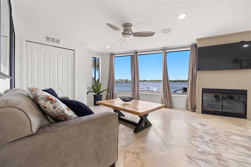 For Sale: $3,250,000 (7 beds, 6 baths, 7269 Square Feet)