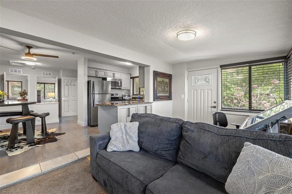 For Sale: $3,250,000 (7 beds, 6 baths, 7269 Square Feet)