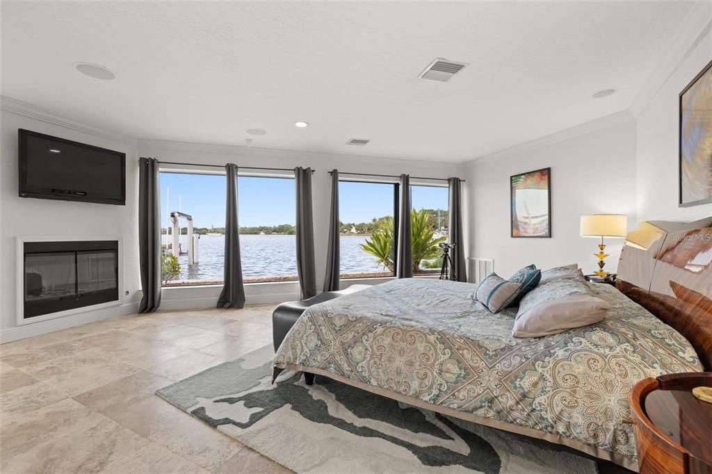 For Sale: $3,250,000 (7 beds, 6 baths, 7269 Square Feet)
