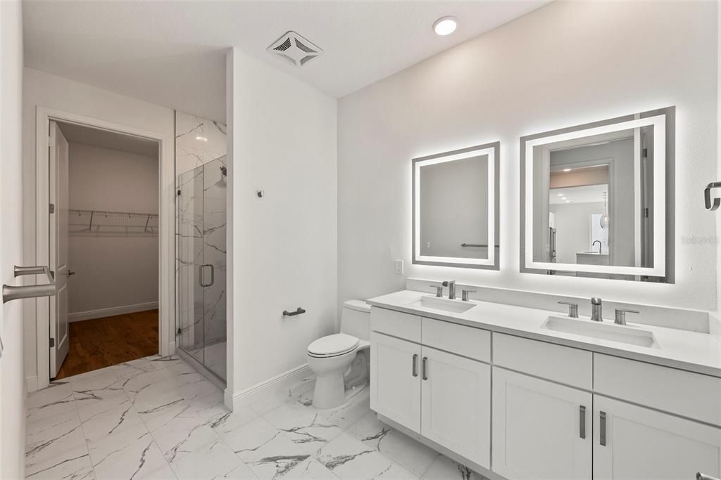 For Sale: $975,000 (3 beds, 3 baths, 1650 Square Feet)