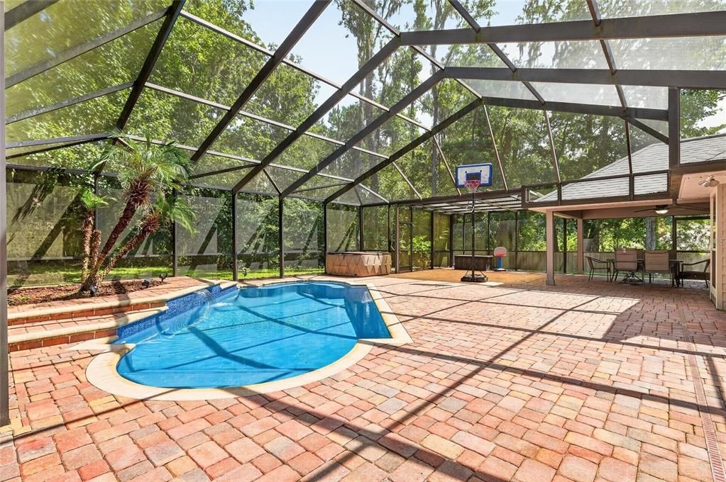 En Venta: $625,000 (4 camas, 2 baños, 2191 Pies cuadrados)