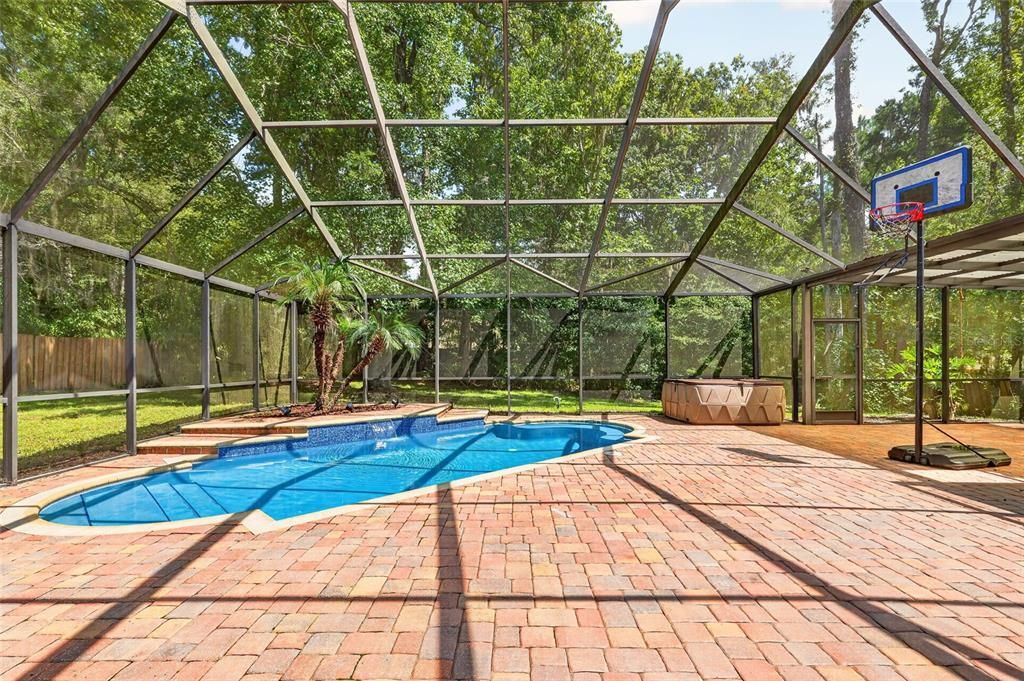 En Venta: $625,000 (4 camas, 2 baños, 2191 Pies cuadrados)