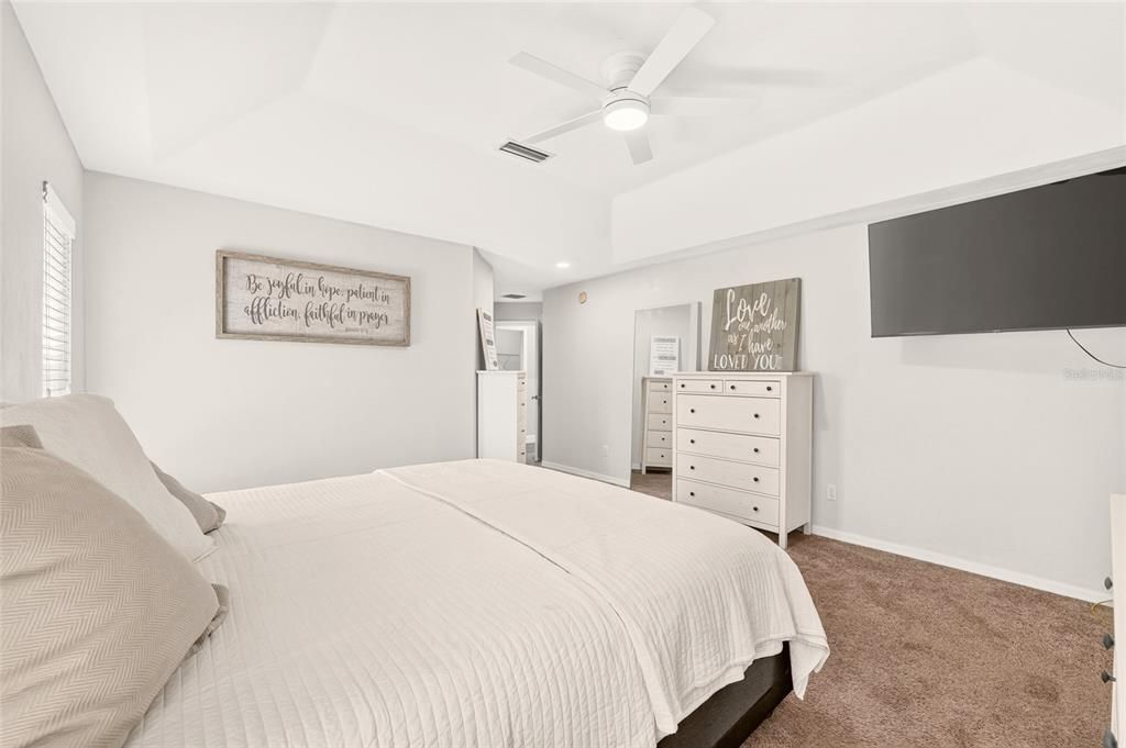 En Venta: $625,000 (4 camas, 2 baños, 2191 Pies cuadrados)