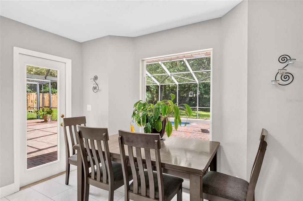 En Venta: $625,000 (4 camas, 2 baños, 2191 Pies cuadrados)