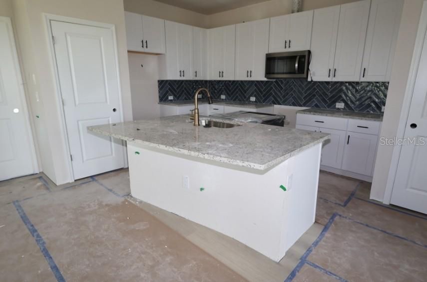 For Sale: $367,990 (3 beds, 2 baths, 1767 Square Feet)