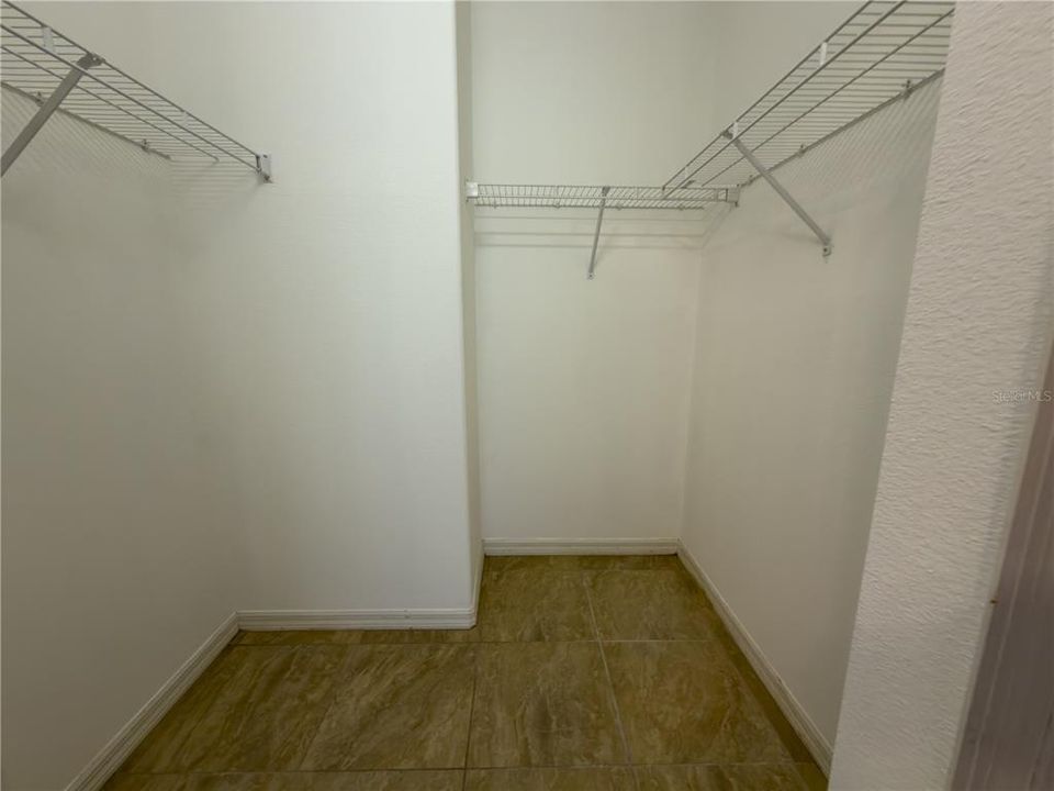 En Venta: $419,900 (3 camas, 2 baños, 2533 Pies cuadrados)