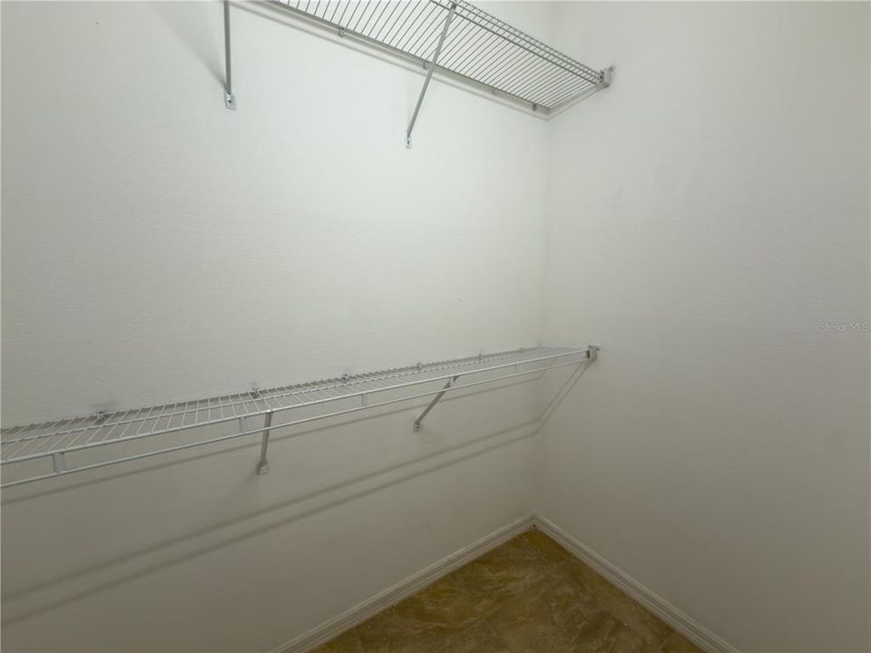 En Venta: $419,900 (3 camas, 2 baños, 2533 Pies cuadrados)